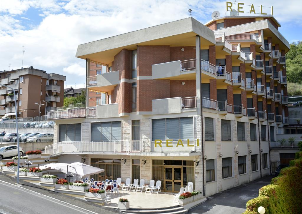 Hotel Reali Chianciano Terme Exteriör bild