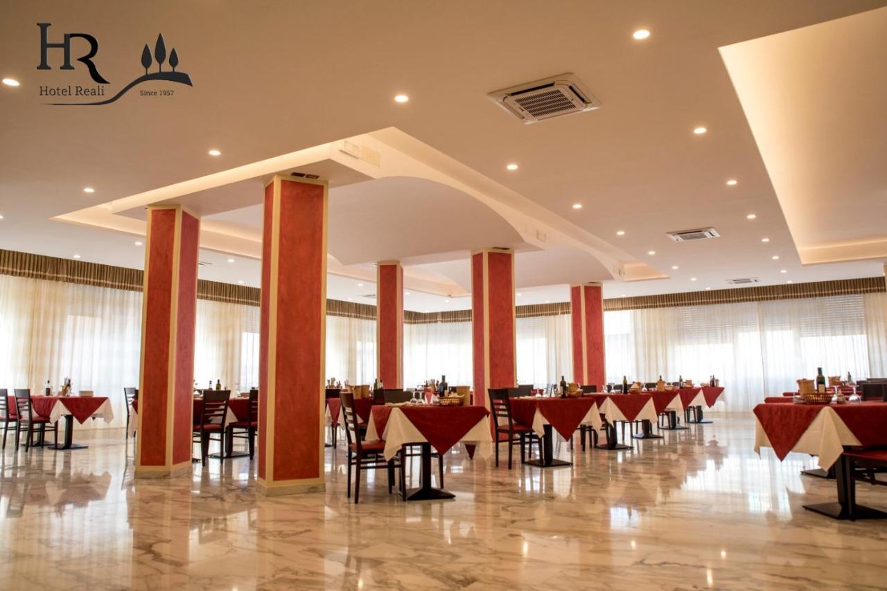 Hotel Reali Chianciano Terme Exteriör bild
