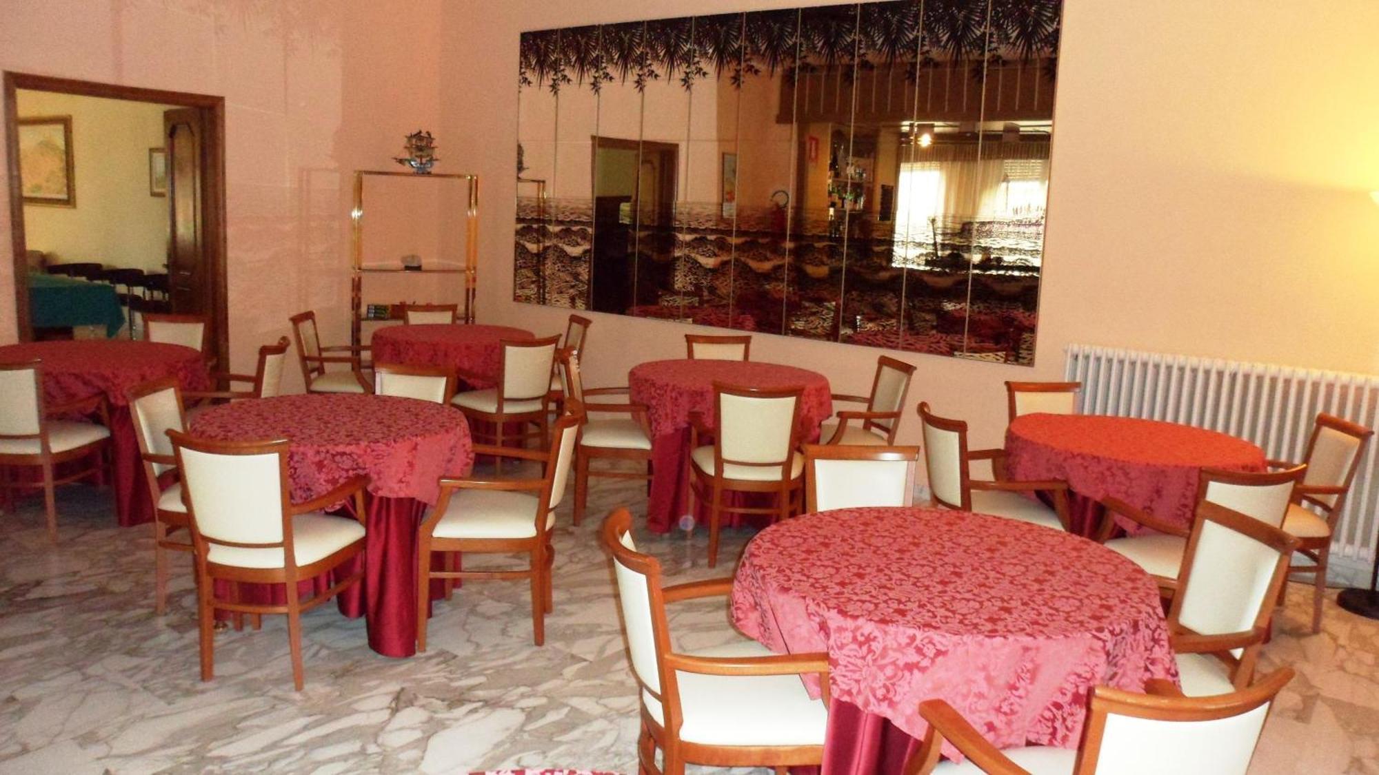 Hotel Reali Chianciano Terme Exteriör bild